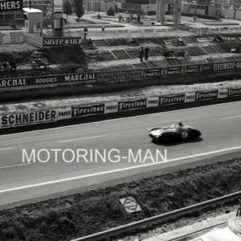 L'Aston Martin de Jimmy au petit matin en 1960 
Contribution de  Mustang66 du Forum Autodiva
© Motoring Man
